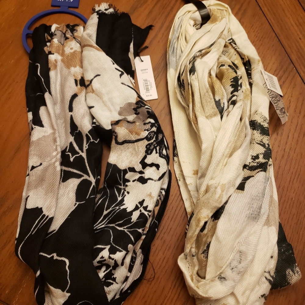 Women's Scarfs